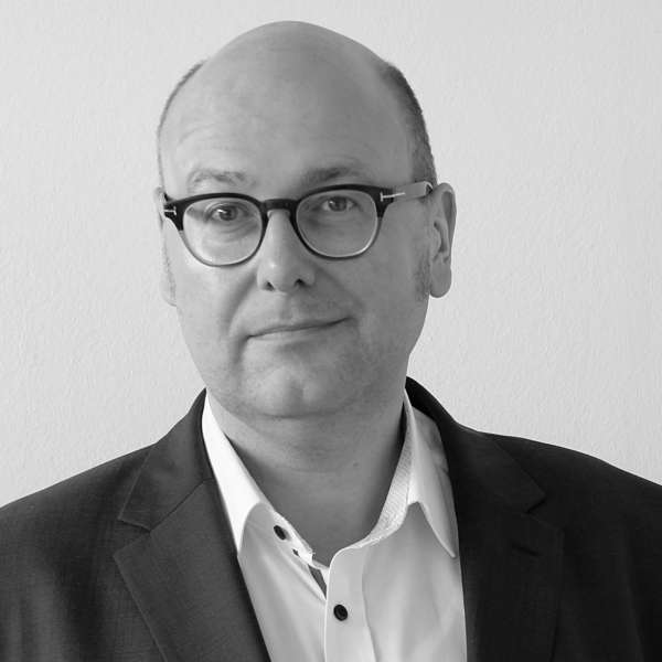 Oliver L. Oest